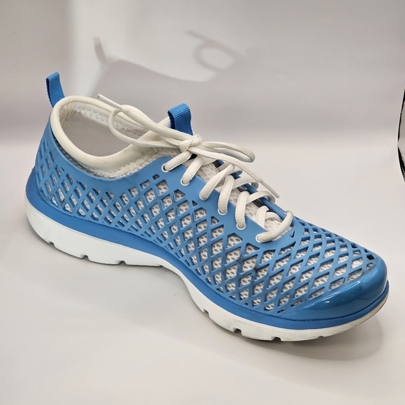 Nike Shoes - Nike  Mesh Women's Sneaker